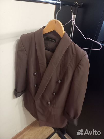 Пиджак с брюками