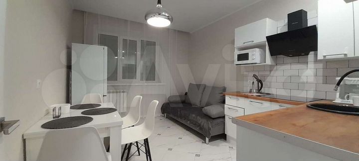 2-к. квартира, 65 м², 14/16 эт.