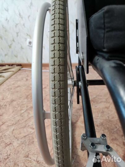 Инвалидная коляска активного типа