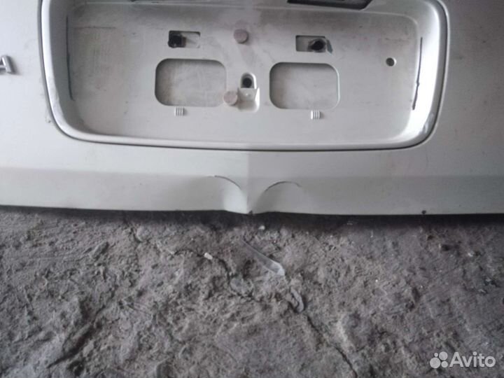 Крышка багажника Ниссан primera