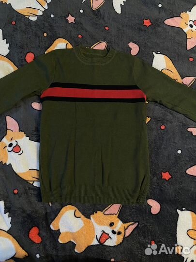 Свитер женский