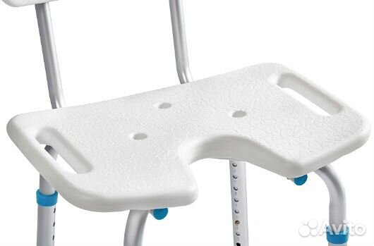 Стул для ванны c гигиеническим вырезом Ortonica Lu