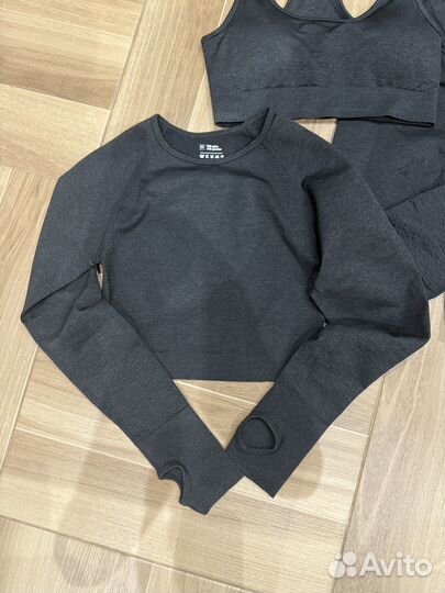 Костюм тройка для фитнеса