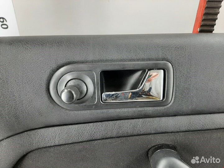 Дверь передняя для Volkswagen Golf 4 1J3831056H