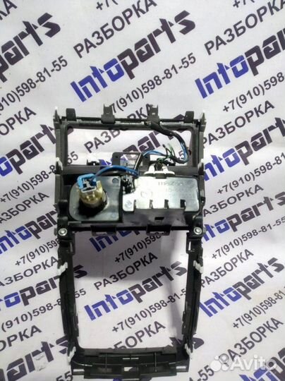 Центральная консоль Mazda 6 GH LF 2009