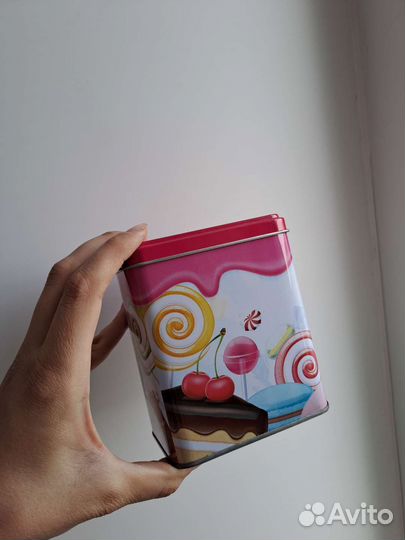 Жестяные банки для хранения сыпучих продуктов, чая