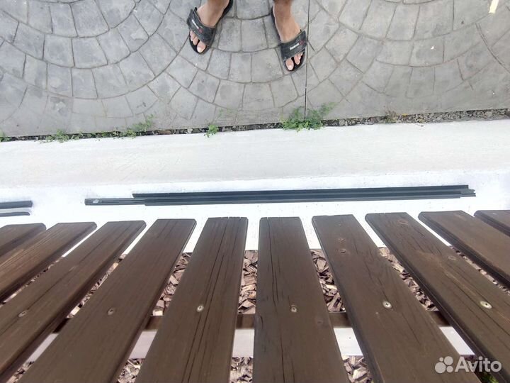 Уплотнитель стекла двери toyota tundra