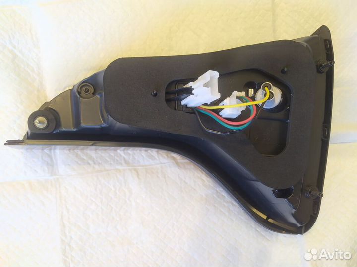 Фонарь задний внутренний KIA sorento Led