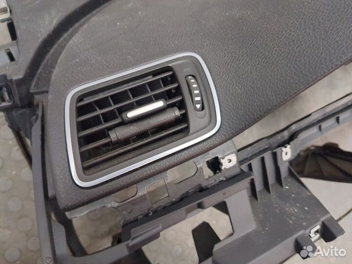 Панель передняя салона Volkswagen Passat CC, 2013
