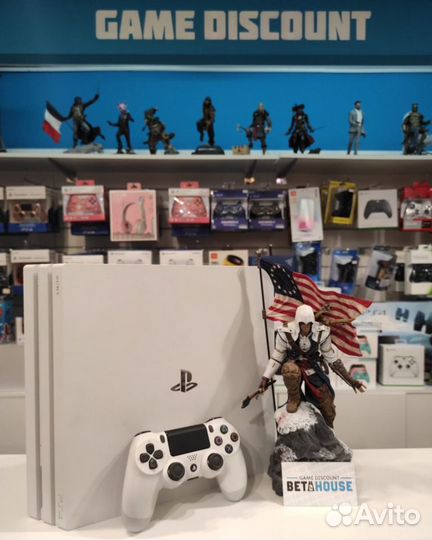 Sony Playstation 4 Pro 1000GB White V2