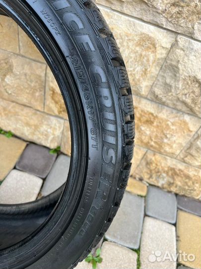 Bridgestone Ice Cruiser 5000 215/4.5 R17