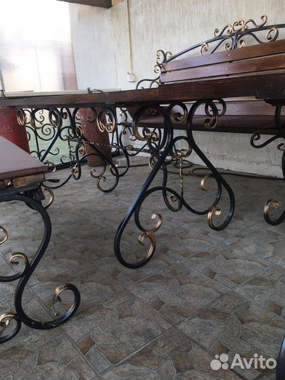 Стол. Холодная ковка. Для сада и дачи