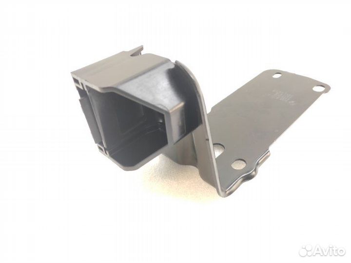 Кронштейн радиатора левый Bmw 3-Series E90 N52B30