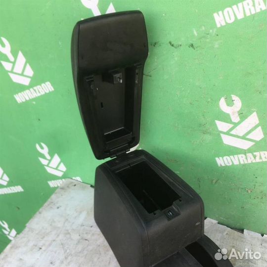 Подлокотник Форд Мондео 3