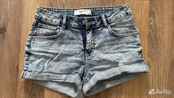 Женские джинсовые шорты reserved