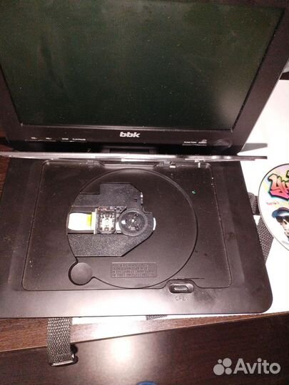 Портативный DVD player BBK