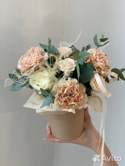 Композиция из цветов для мамы