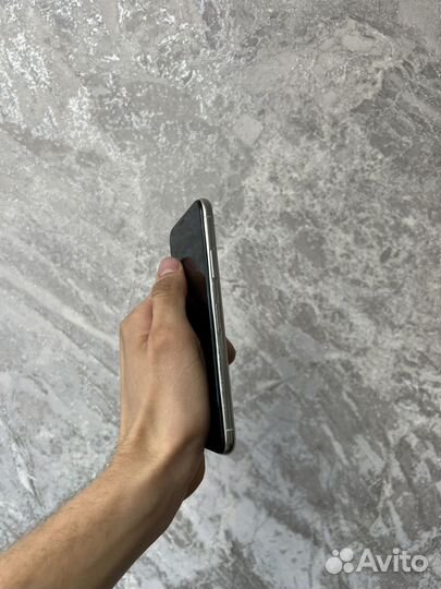 iPhone X, 64 ГБ