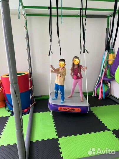 Надувная подвесная платформа для развития детей