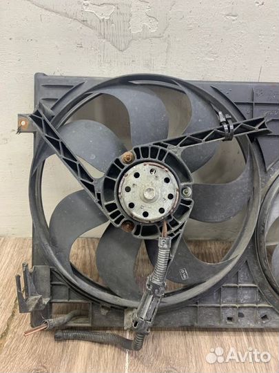 Вентилятор радиатора Volkswagen Golf 4 хетчбэк