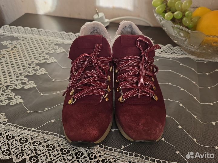 Кроссовки зимние женские 40 размер натуральная