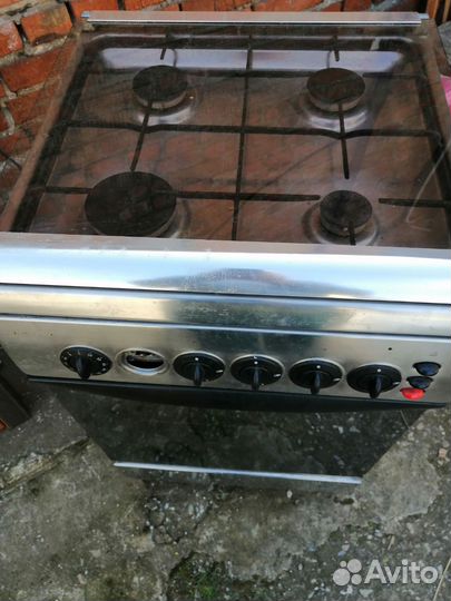 Продам газовую плиту Ardo