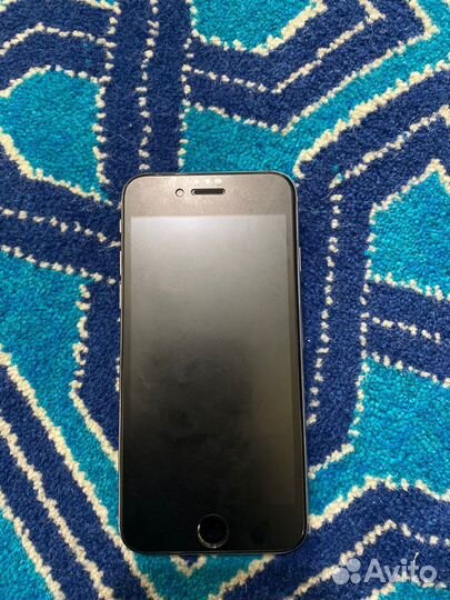 Телефон iPhone 6