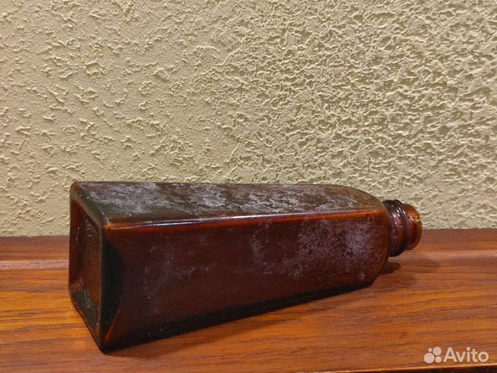 Бутылка четырех гранная раскопок Königsberga