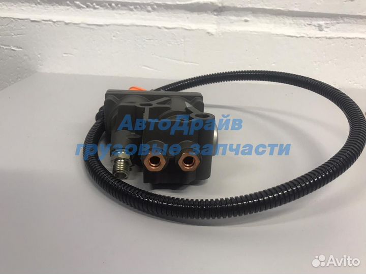 Клапан горного тормоза Ман Тга D2676 51521600002