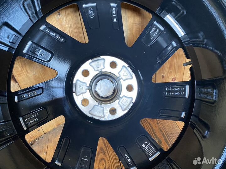 Оригинальные колеса Land Rover V L460 2022 R22