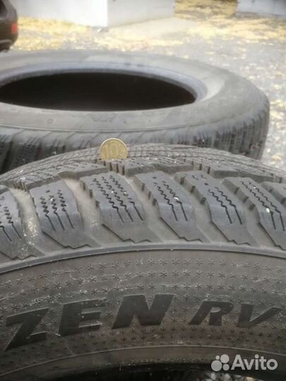 Kumho I'Zen RV KC15 235/65 R17