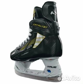 Коньки хоккейные True catalyst 9 INT