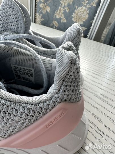 Кроссовки adidas для девочки 33 размер