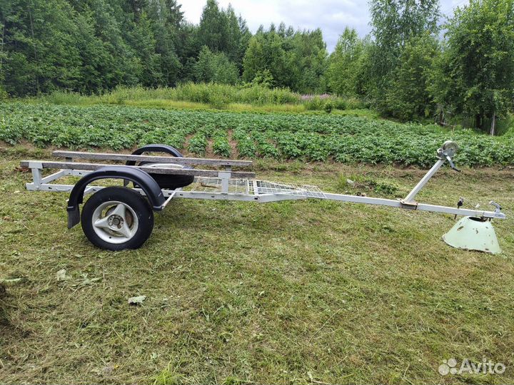 Лодочный прицеп