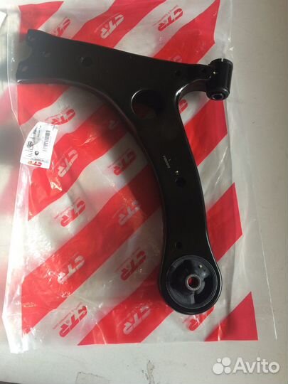 Рычаг передний левый Corolla 120 Avensis 250