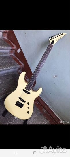 Электрогитара Vester Maniac Superstrat SS 1990