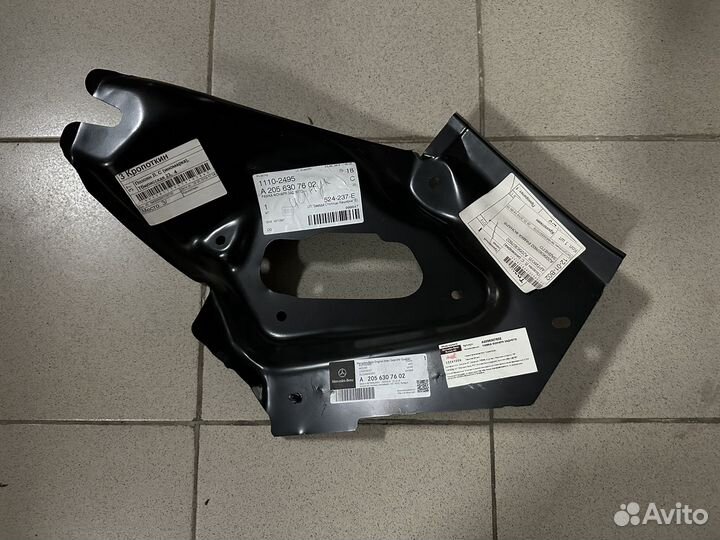 Панель фонаря задняя правая mercedes C-Ckasse W205