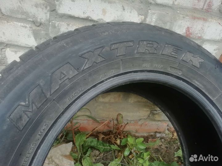Mastertrack ST38 235/60 R17
