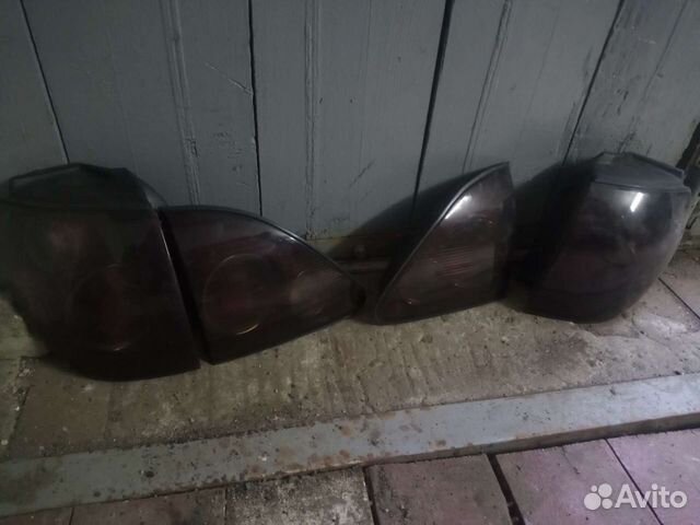 Комплект оригинальных задних фонарей Lexus RX 300