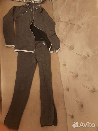 Тренировочный костюм для фигурного катания