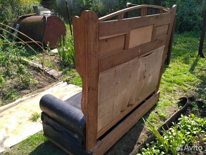 Сталинский диван