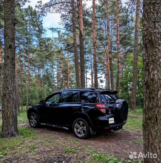 Toyota RAV4 2.5 AT, 2010, 207 000 км