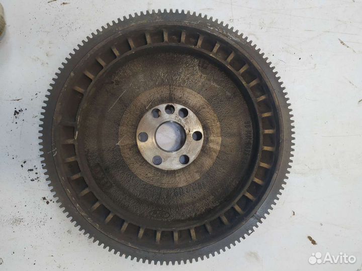 Ford Focus 2 маховик 1.6