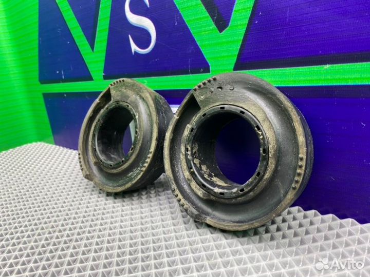 Демпфер передний Mercedes-Benz E-Class S210 M112