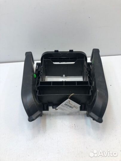 Кронштейн магнитолы Mercedes-Benz C-Class W203 M