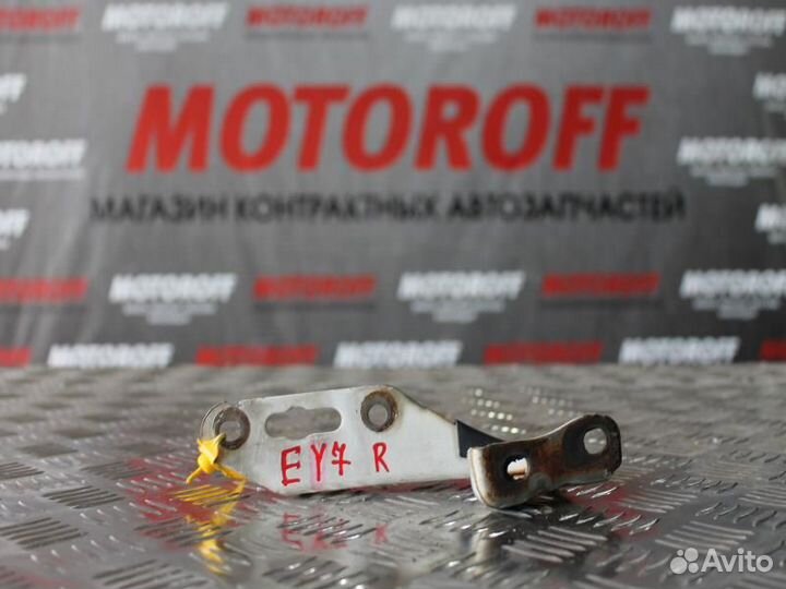 Шарнир капота EL2/EY7 R А761