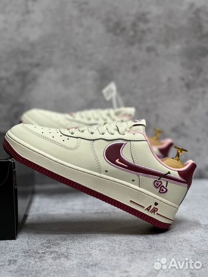 Кроссовки Nike Air Force 1 Valentine’s Day 2023