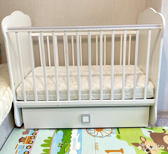 Детская кроватка с ящиком