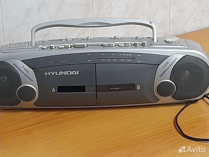 Кассетный магнитофон1кассетн huyhdai