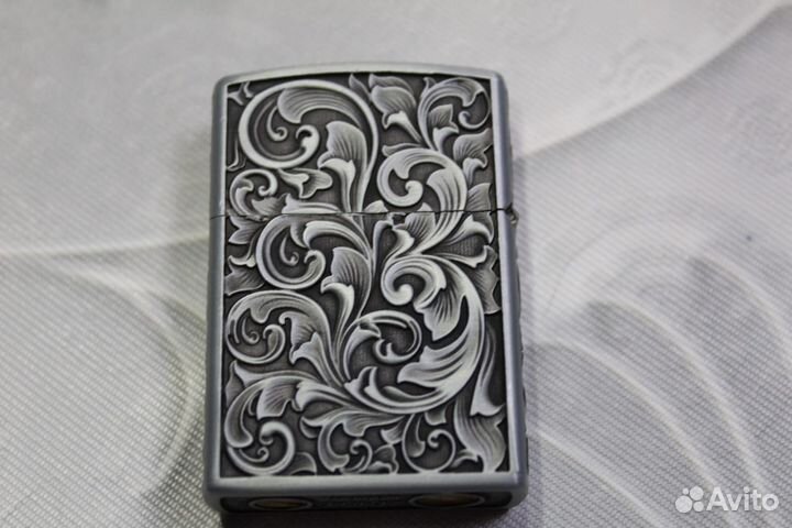 Зажигалка бензиновая